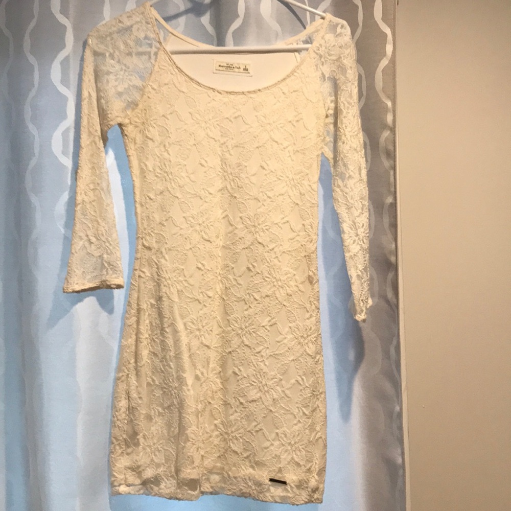 White lace Abercrombie & Fitch dress